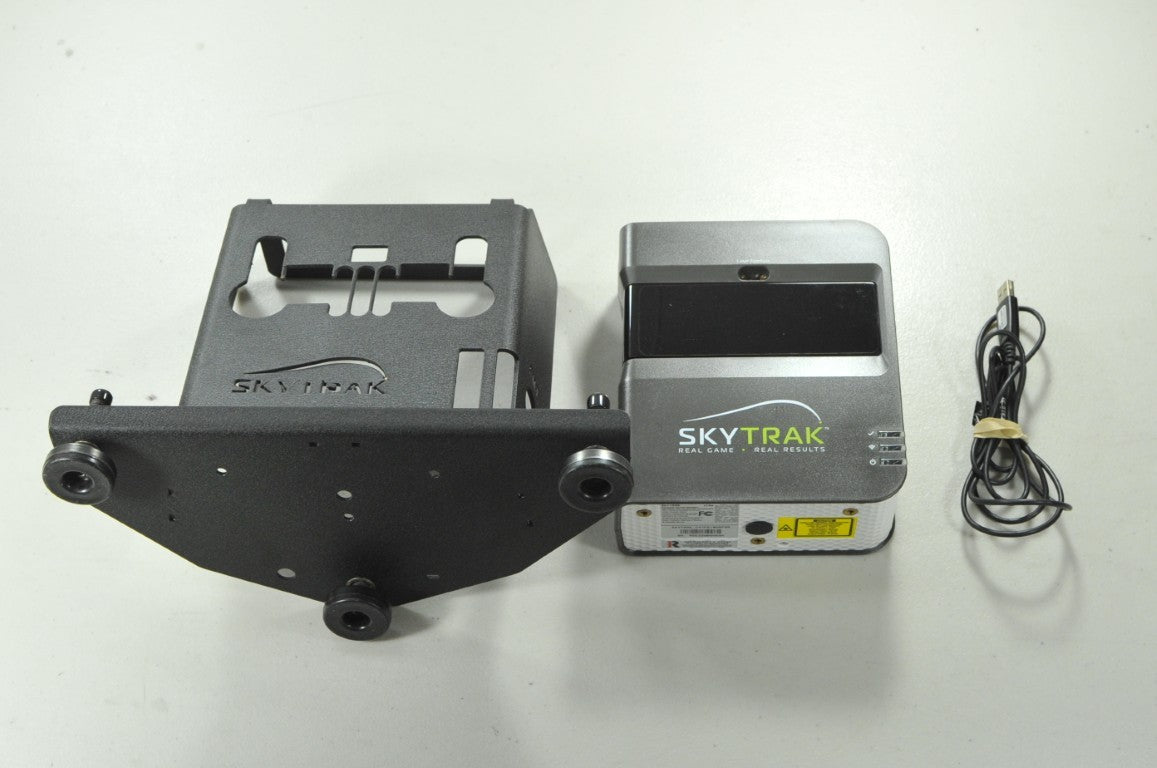 SkyGolf SkyTrak Original Golf Simulator Launch Monitor with Metal Case #209283