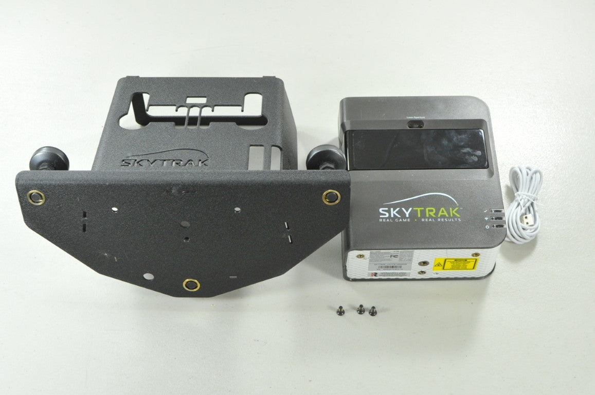 SkyGolf SkyTrak Original Golf Simulator Launch Monitor with Metal Case  # 207321