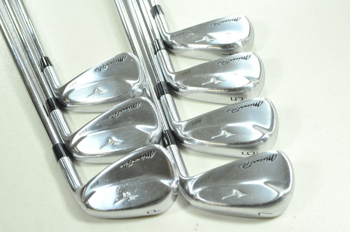Mizuno Pro 225 4-PW Iron Set Regular Flex Right DG R300 105g Steel # 205161