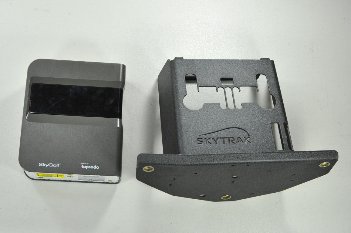 SkyGolf SkyTrak Original Golf Simulator Launch Monitor with Metal Case  # 203878