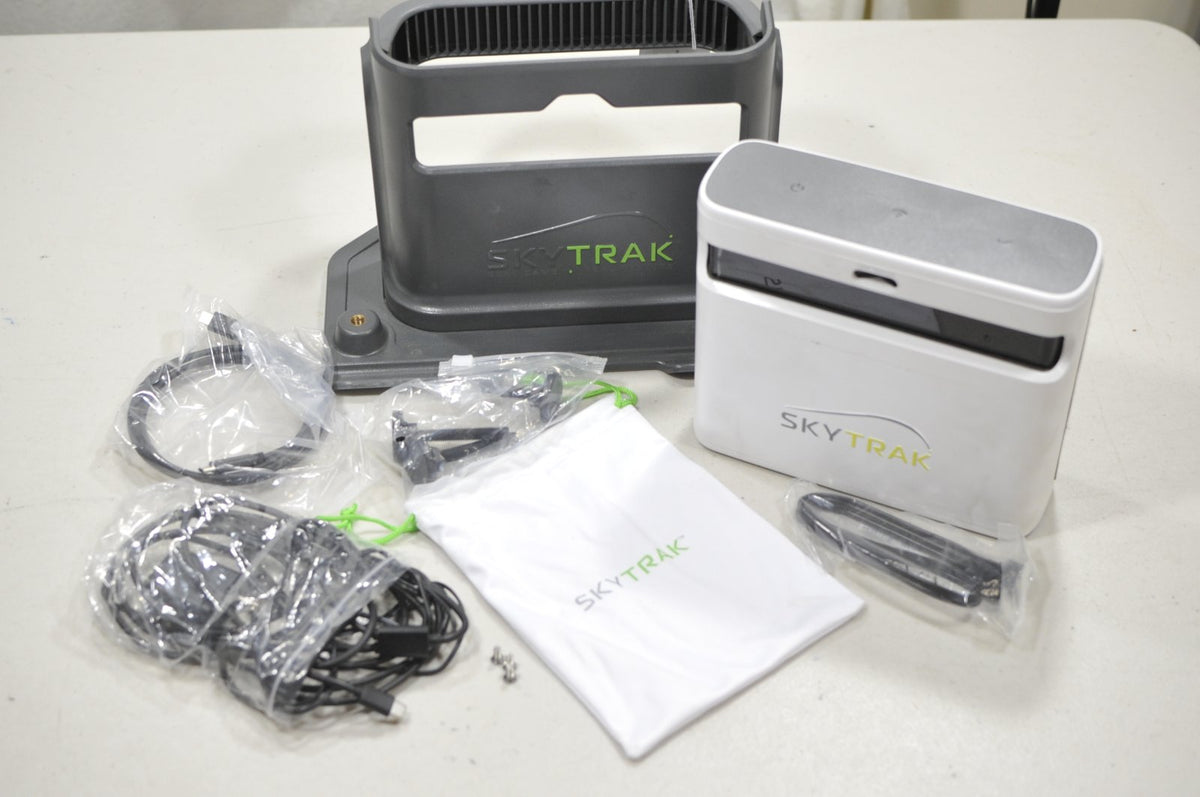 SkyGolf SkyTrak Plus ST+ Golf Simulator 2023 Launch Monitor with Case #228345