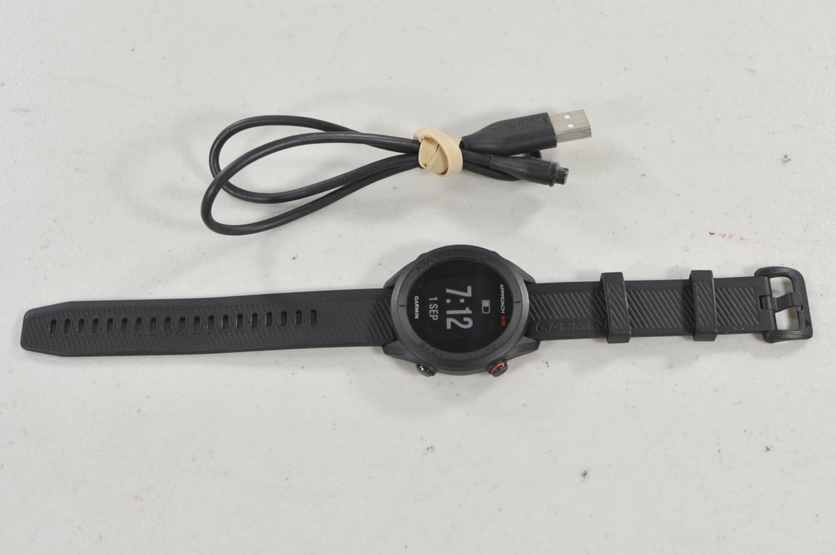 Garmin Approach S12 GPS Golf Watch Range Finder  #225199