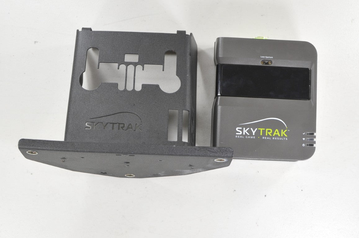 SkyGolf SkyTrak Original Golf Simulator Launch Monitor with Metal Case # 220563